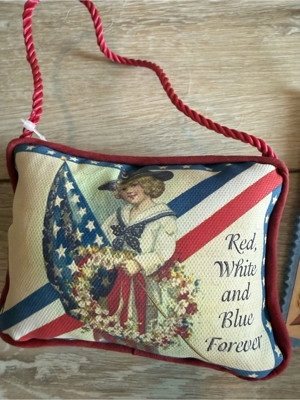 New World Market Patriotic Vintage-Style Set - flag decor, party decor, 4th July